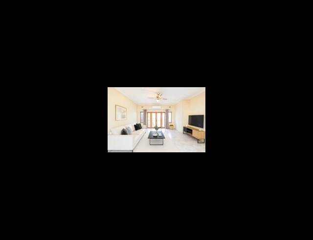 3 BEDROOM TOWNHOUSE FOR SALE IN SUNNINGDALE
